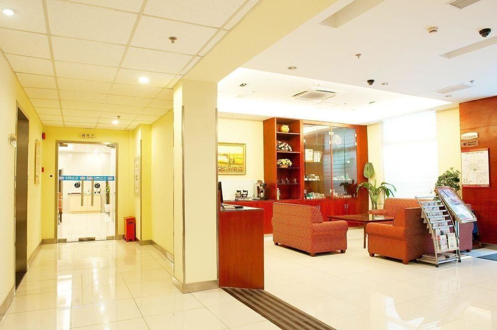 Hanting Express Shanghai Middle Sichuan Road Exterior photo