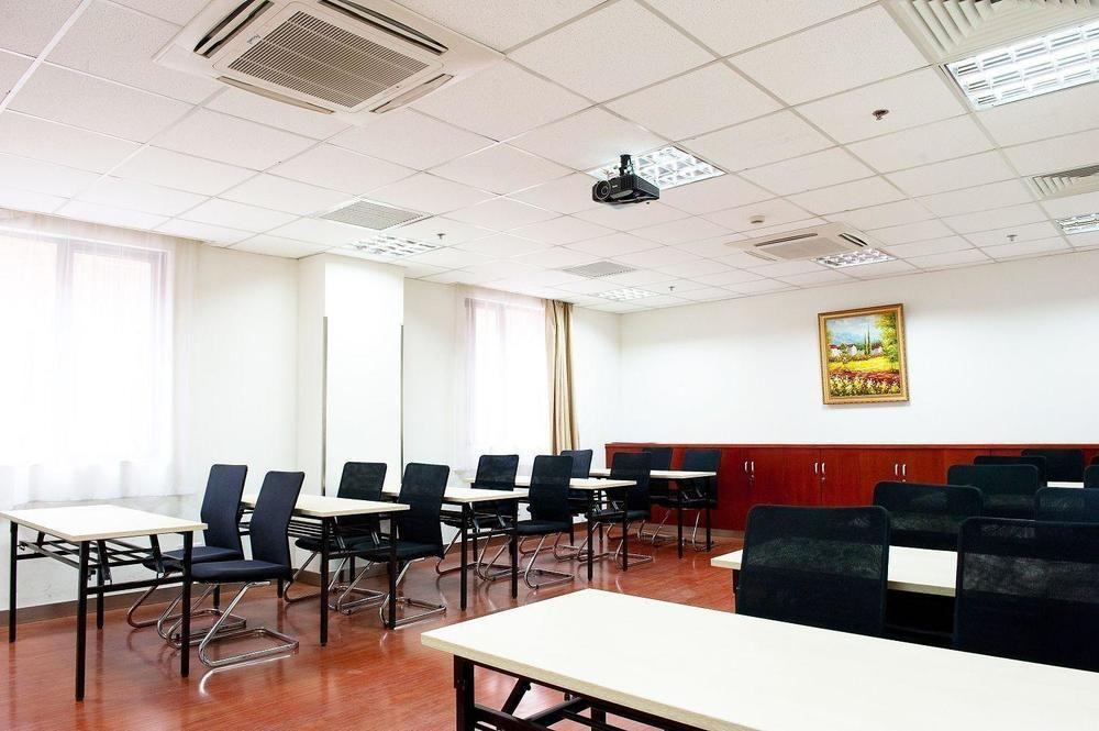 Hanting Express Shanghai Middle Sichuan Road Exterior photo